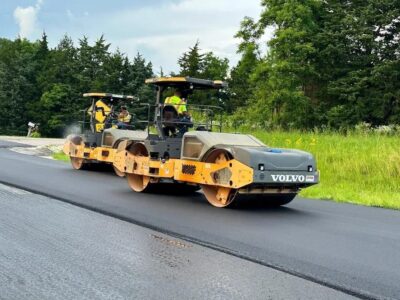 Double drum rollers. Global road roller sourcing Double drum rollers. Global road roller sourcing