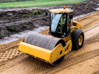 Vibratory road rollers Vibratory road rollers